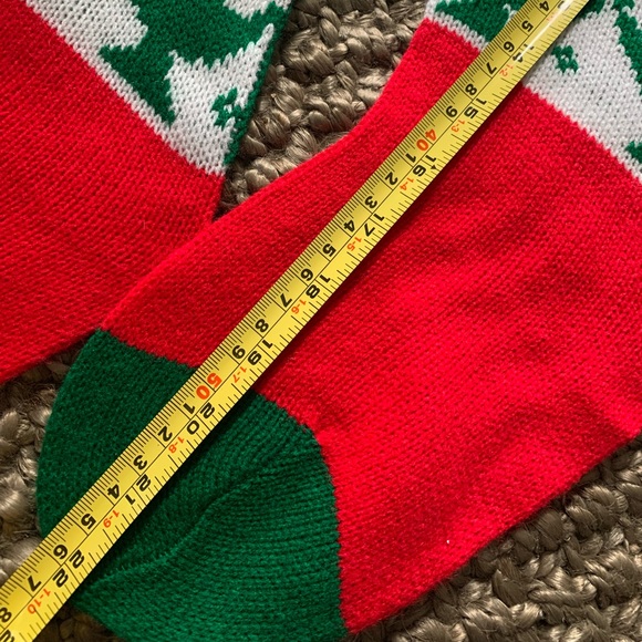 Pair of Vintage 22” Knit Christmas Stockings Red/Green/White - Picture 6 of 10